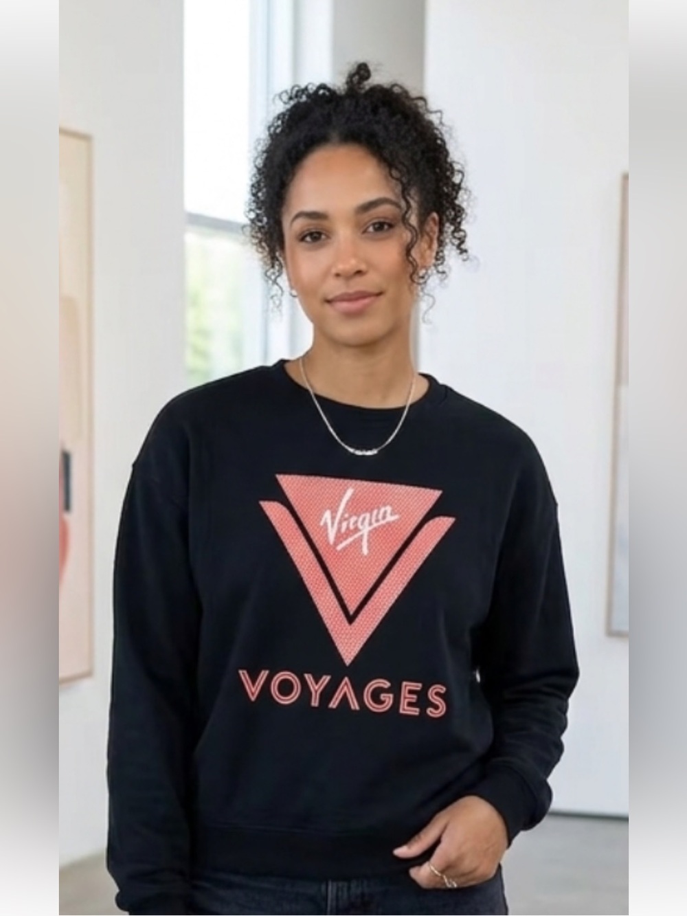 XXL VIRGIN VOYAGES Black Crewneck Sweatshirt with Red Logo